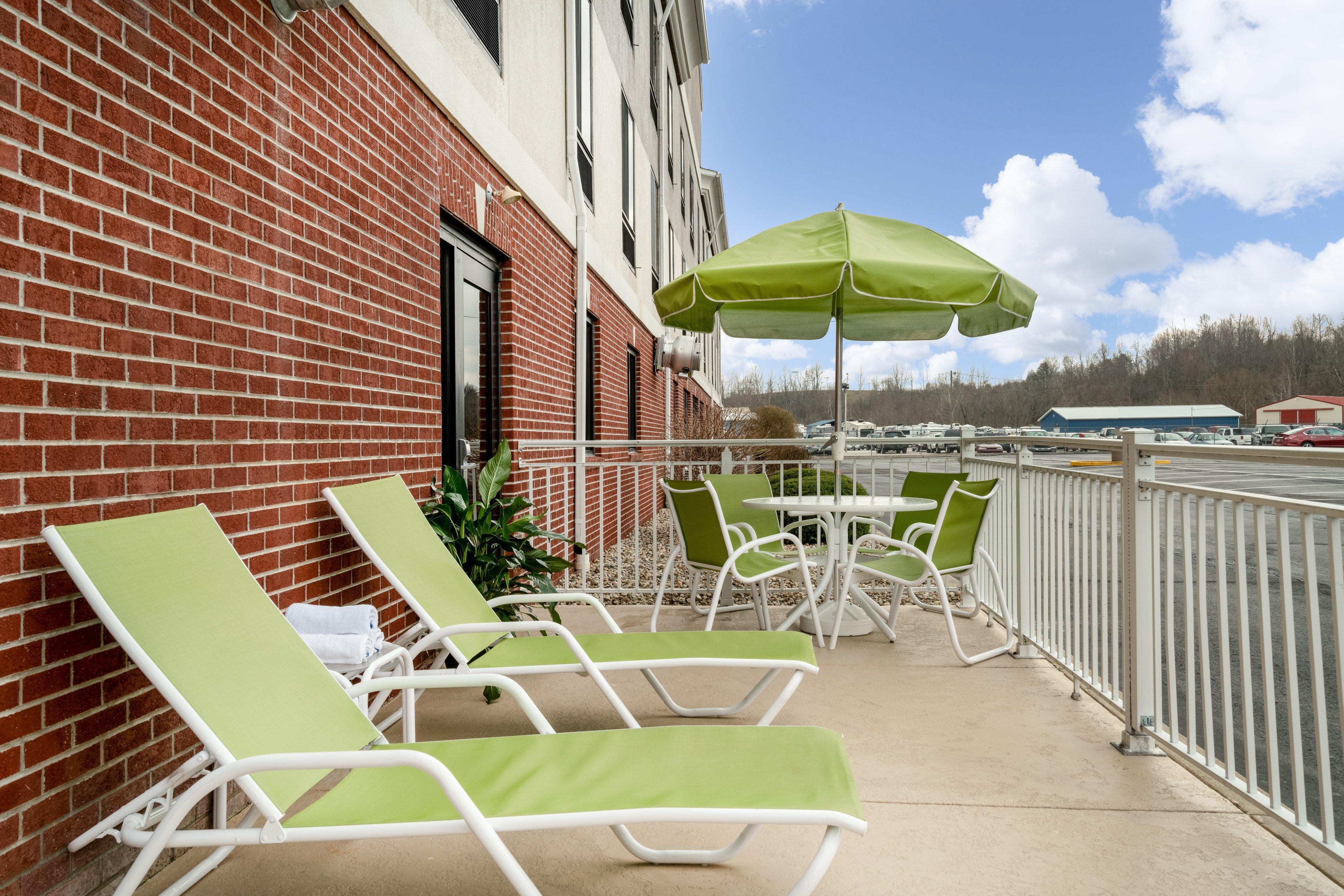 Holiday Inn Express Hotel & Suites Ashland By Ihg Exteriör bild