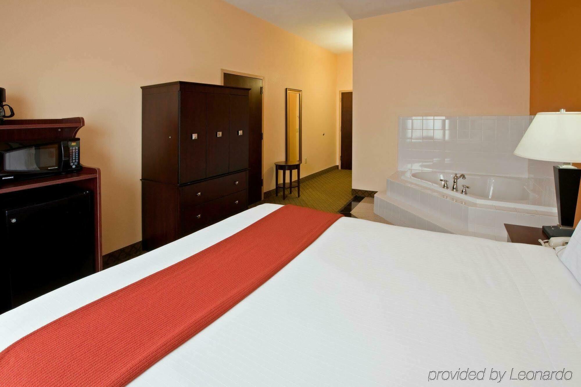 Holiday Inn Express Hotel & Suites Ashland By Ihg Exteriör bild